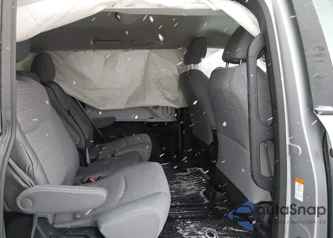 2025 Toyota Sienna Le from USA, damaged, VIN 5TDKRKEC8SS247750